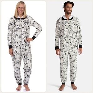 BRAND NEW Peanuts Adult Matching Family Pajamas Snoopy Union Suit w/ Hood,